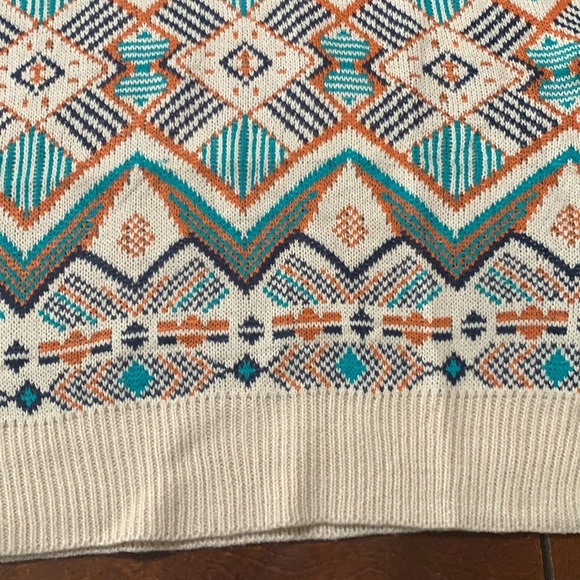 Sweater - Picture 4 of 7